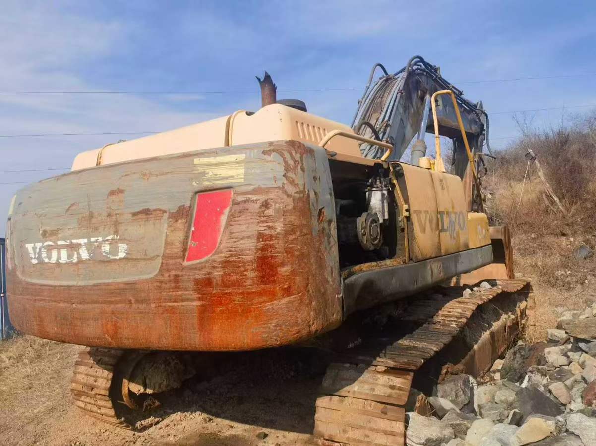 Used Volvo EC60 Excavator 2016 Model / 3