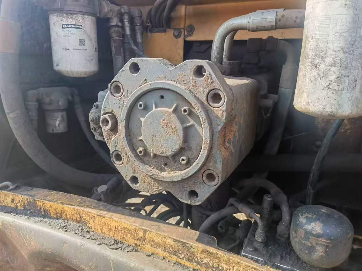 Used Volvo EC60 Excavator 2016 Model / 6