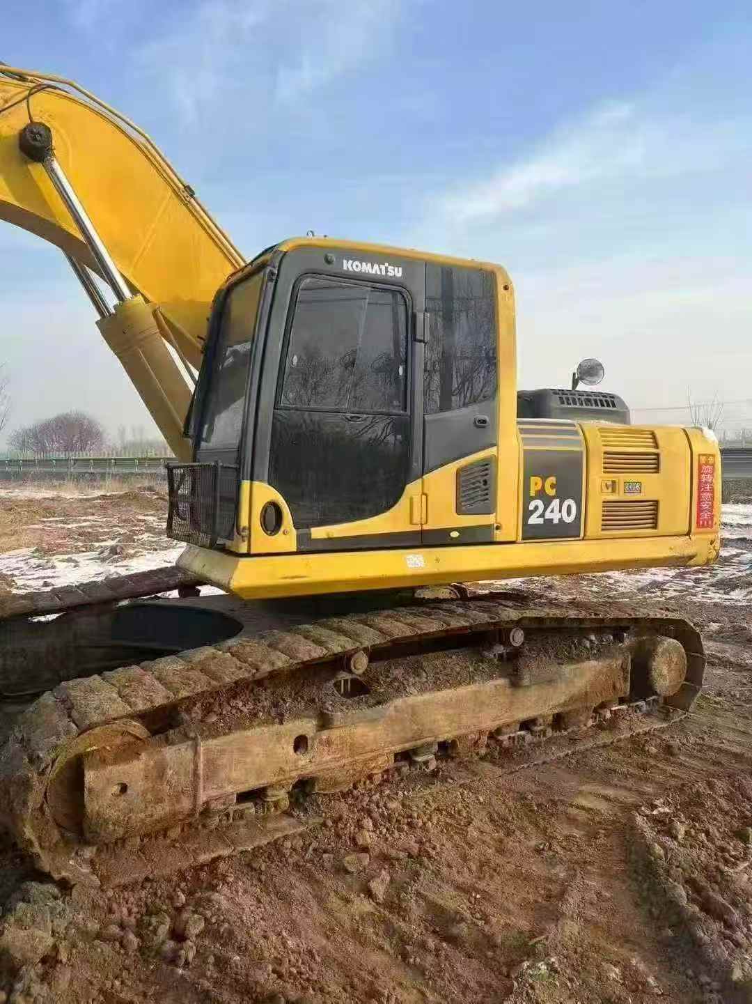 Used Komatsu PC240-11M0 Excavator 2016 Model / 4