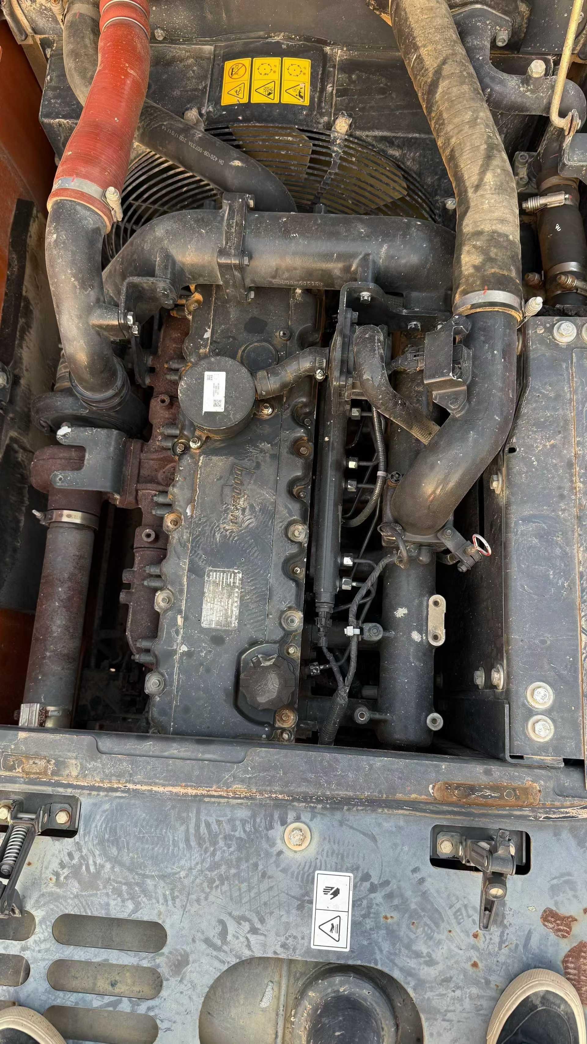 Used Doosan DX15 Excavator 2021 Model / 3