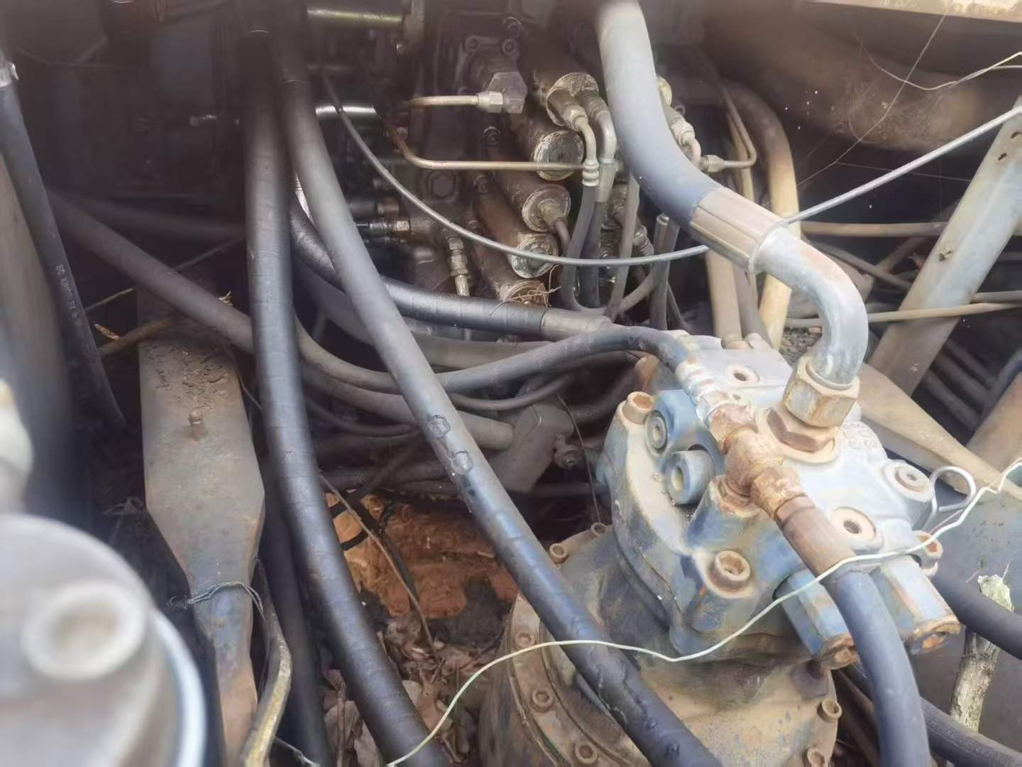 Used Sumitomo SH200A3 Excavator 2016 Model / 4