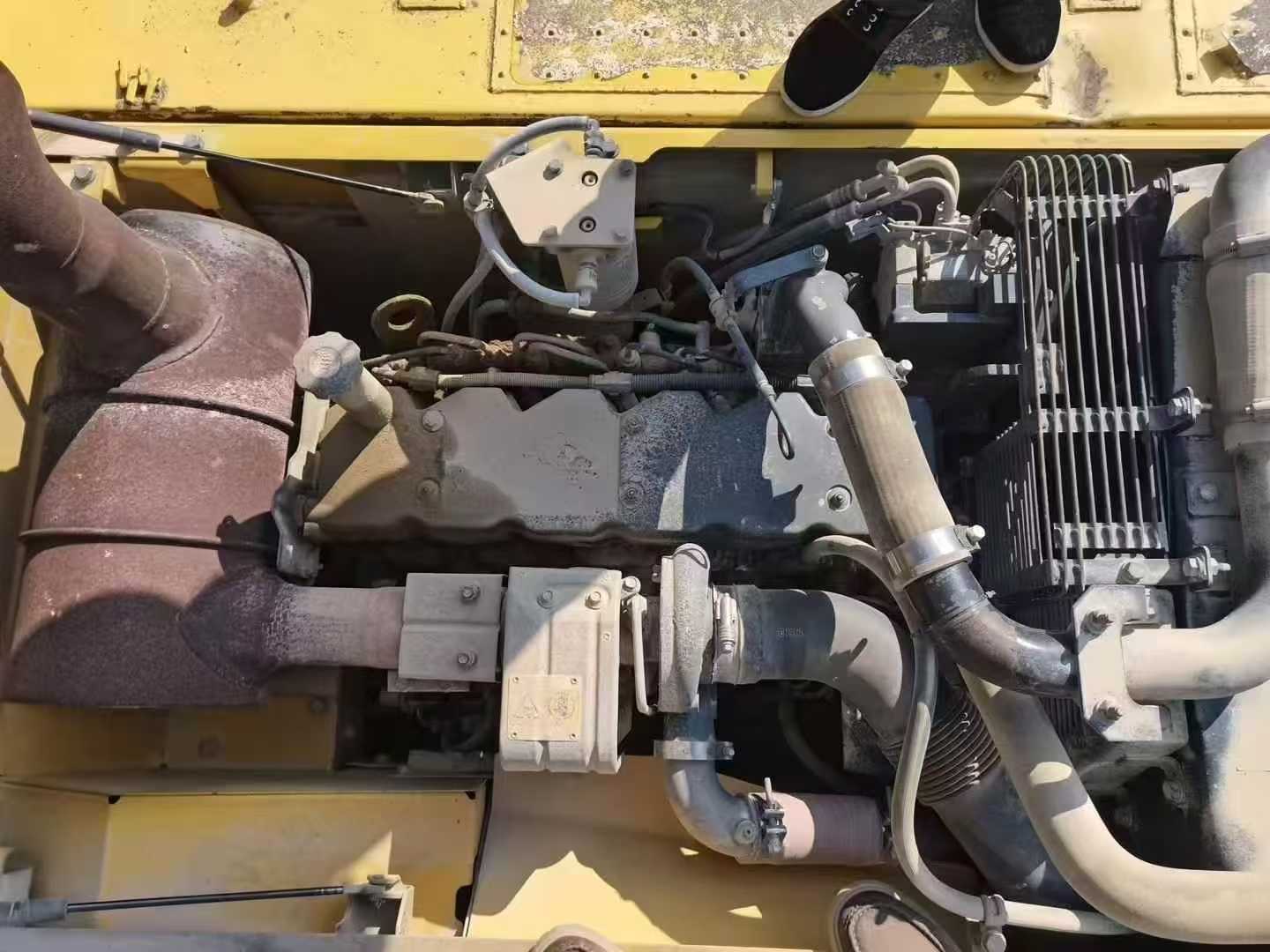 Used Komatsu PC200-8N1 Excavator 2013 Model / 4