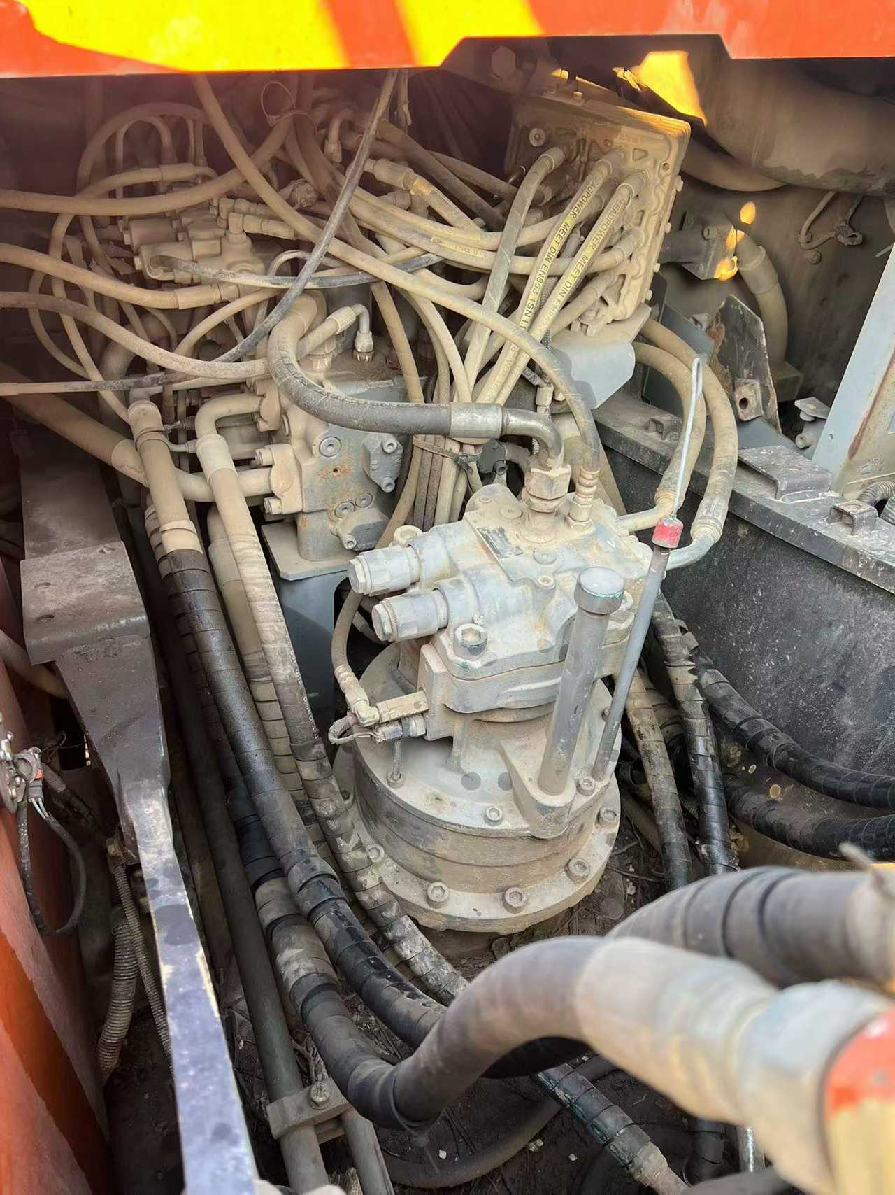 Used Hitachi ZAXIS200 Excavator 2018 Model / 3