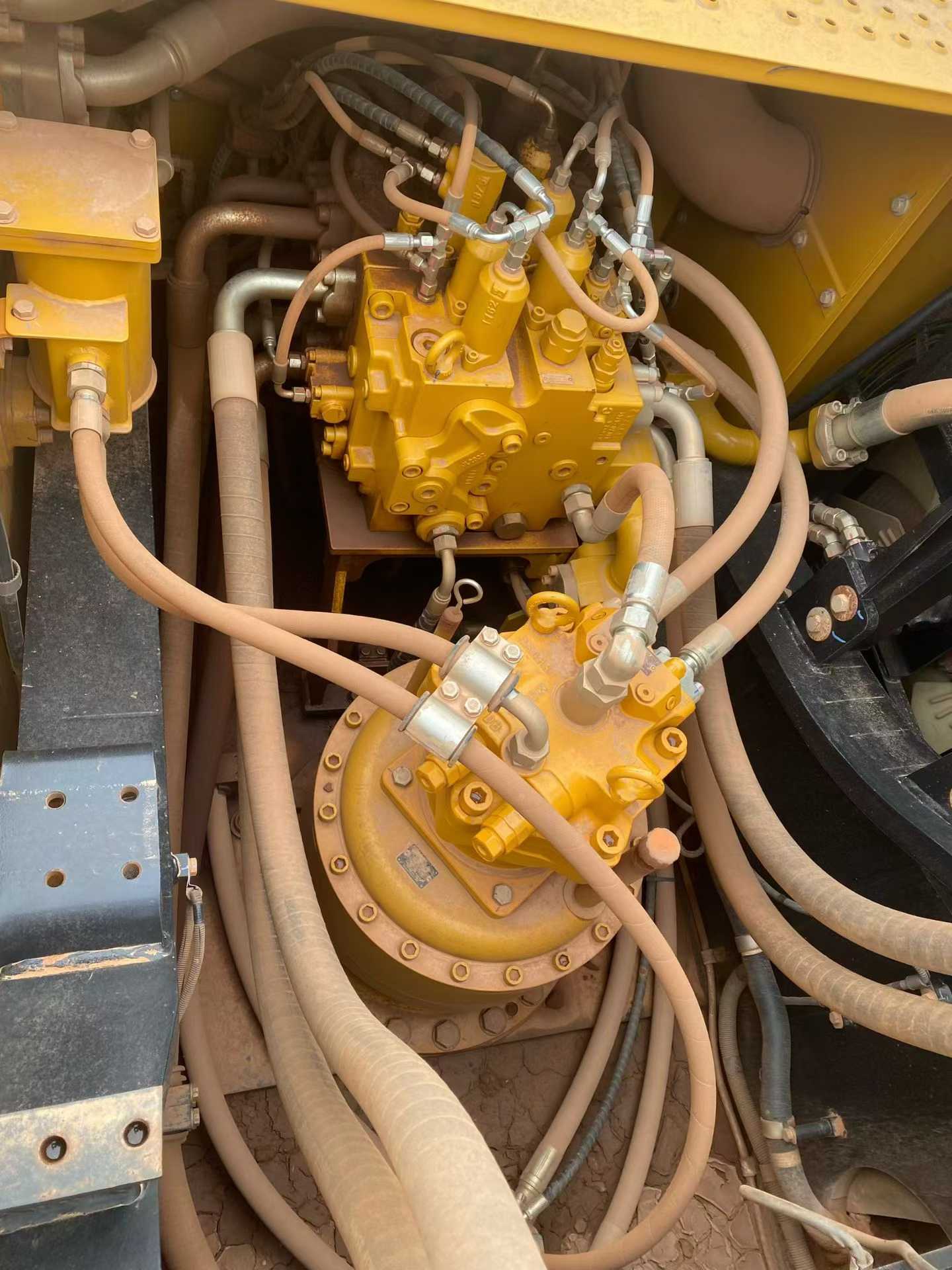 Used Sany SY550H Excavator 2022 Model / 3