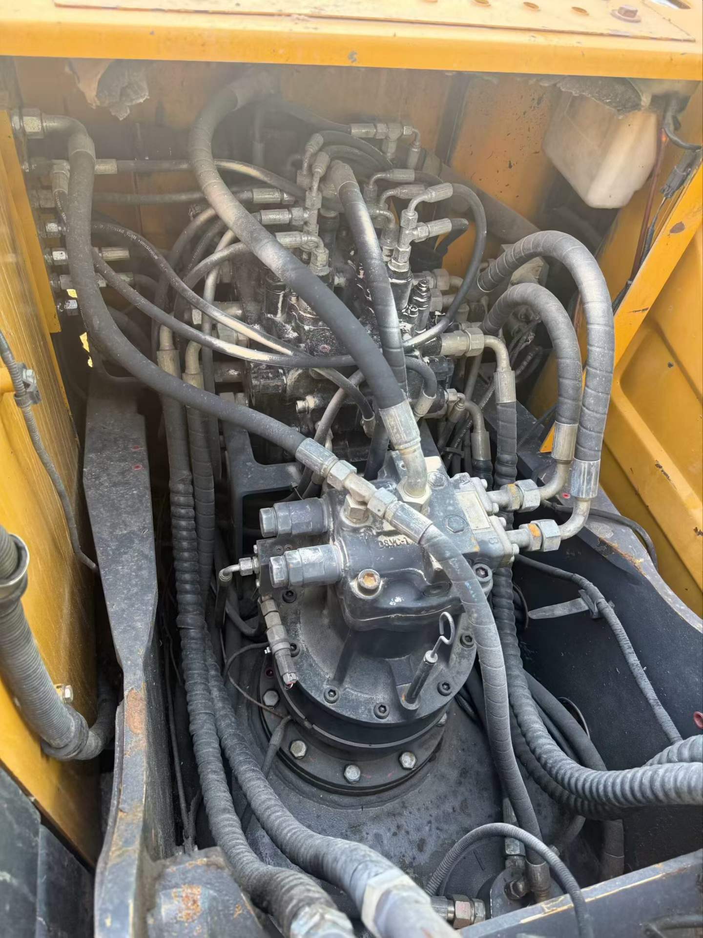 Used XCMG XE135GA Excavator 2018 Model / 7