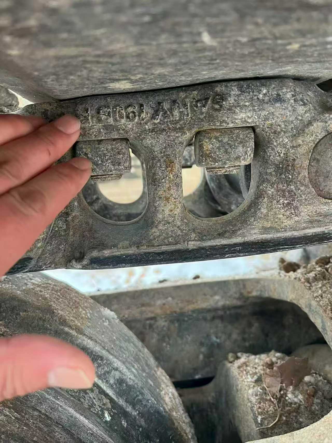 Used Sany SY245H Excavator 2016 Model / 9