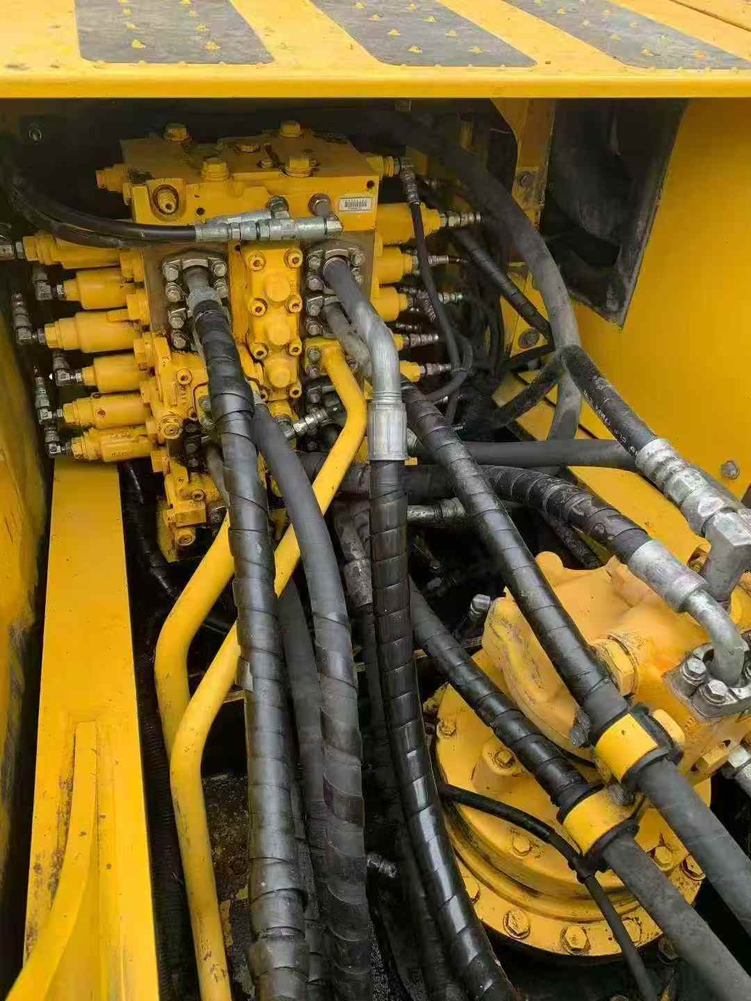 Used Komatsu PC200-8 Excavator 2020 Model / 6