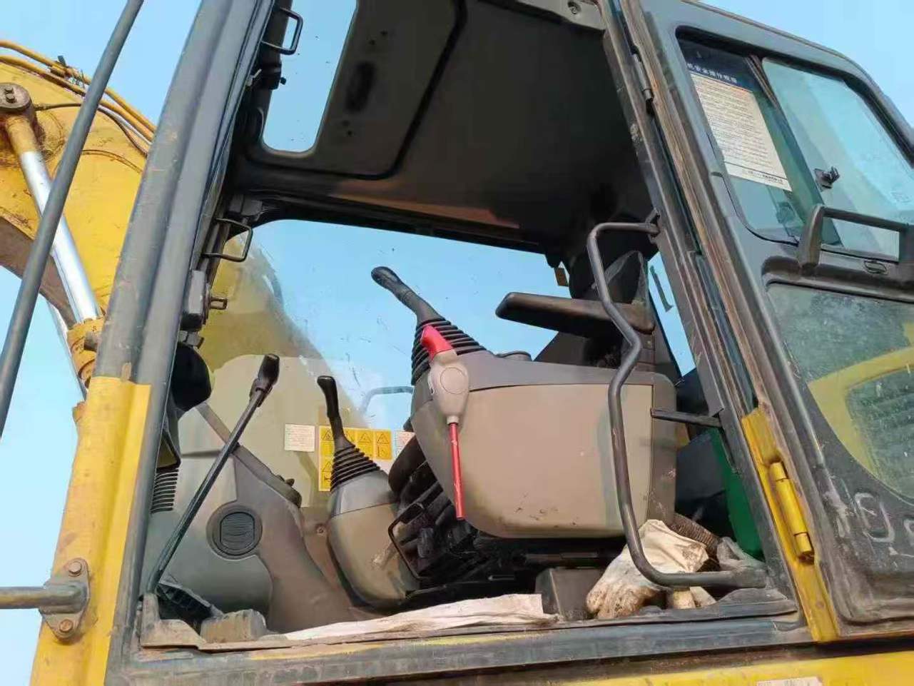 Used Komatsu PC130 Excavator 2017 Model / 9