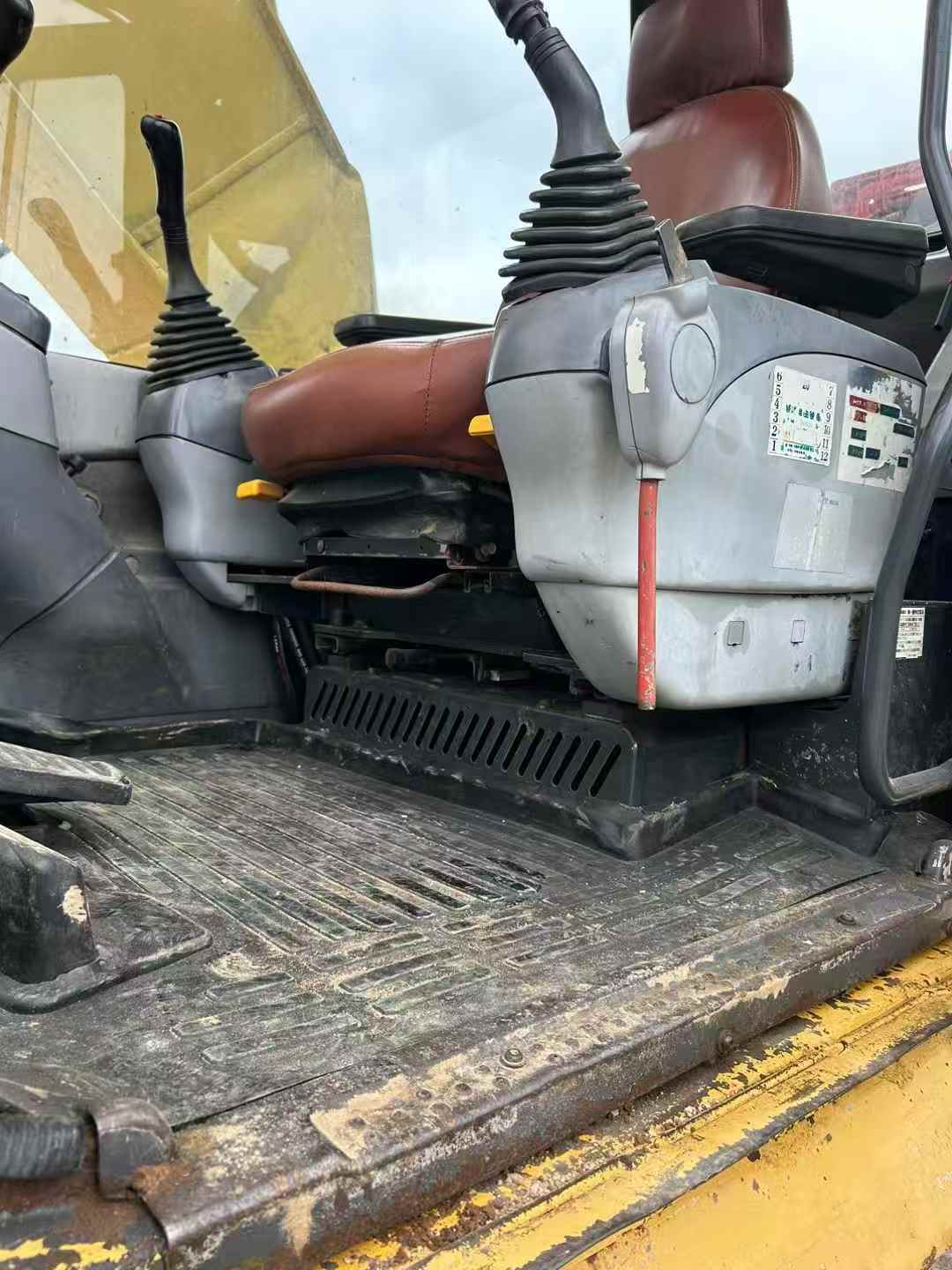 Used Komatsu PC210-7 Excavator 2016 Model / 9