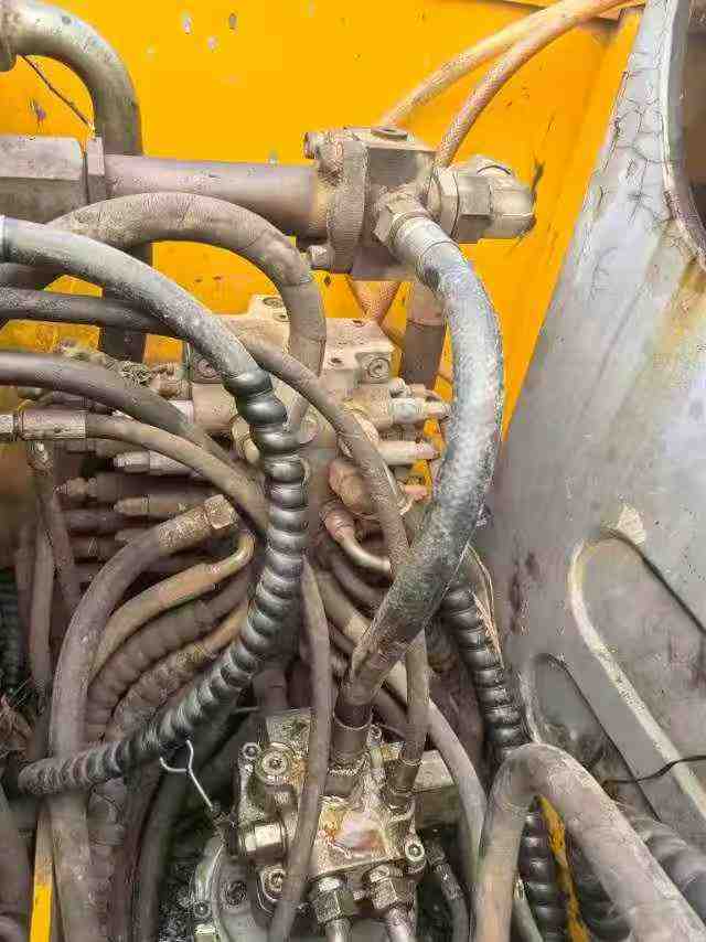 Used XCMG XE85GF Excavator 2012 Model / 3