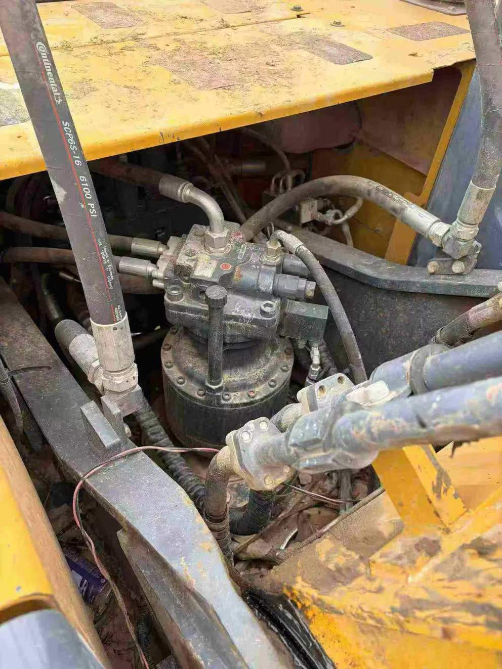 Used XCMG XE205GH Excavator 2022 Model / 6