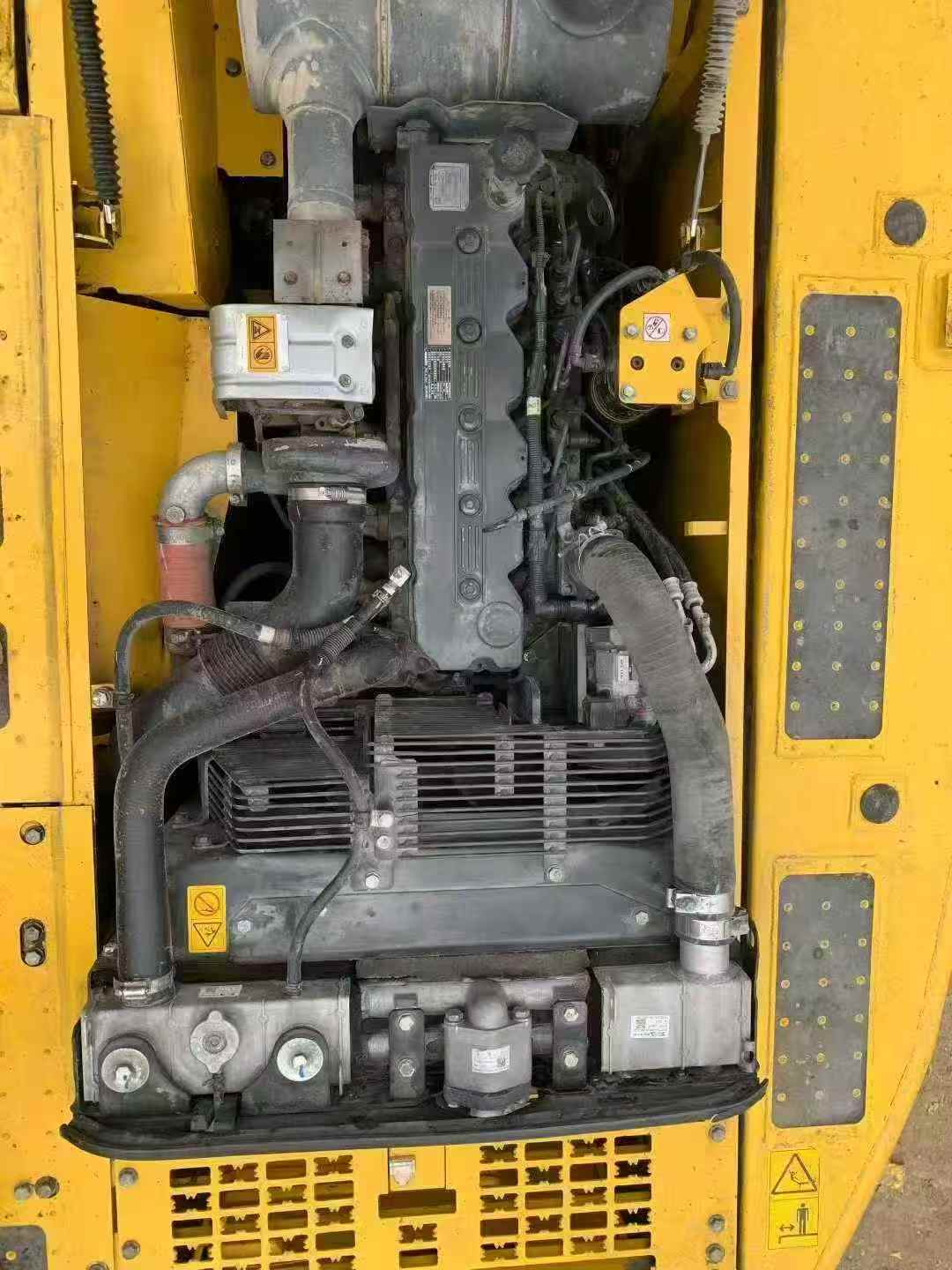 Used Komatsu PC200-8 Excavator 2020 Model / 7