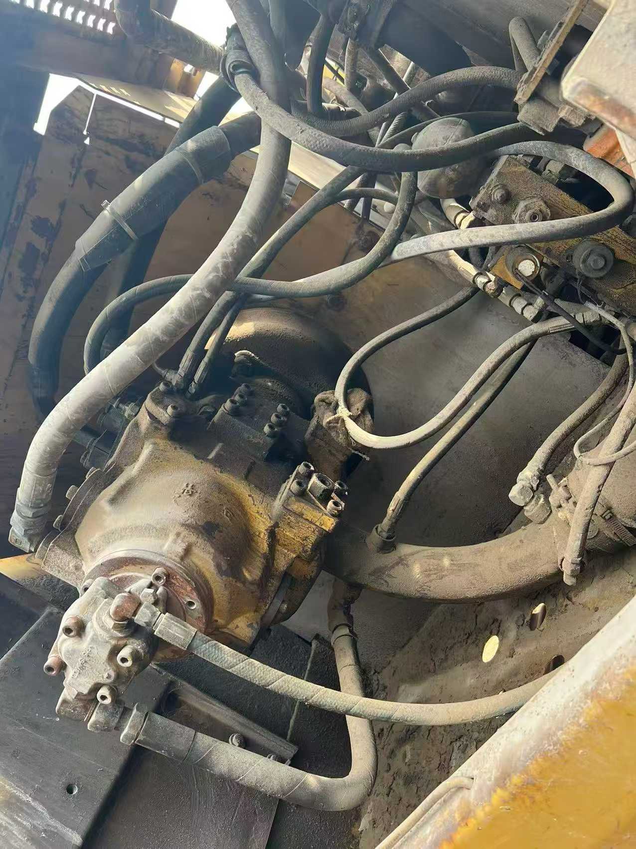 Used Caterpillar 320V2 Excavator 2016 Model / 2