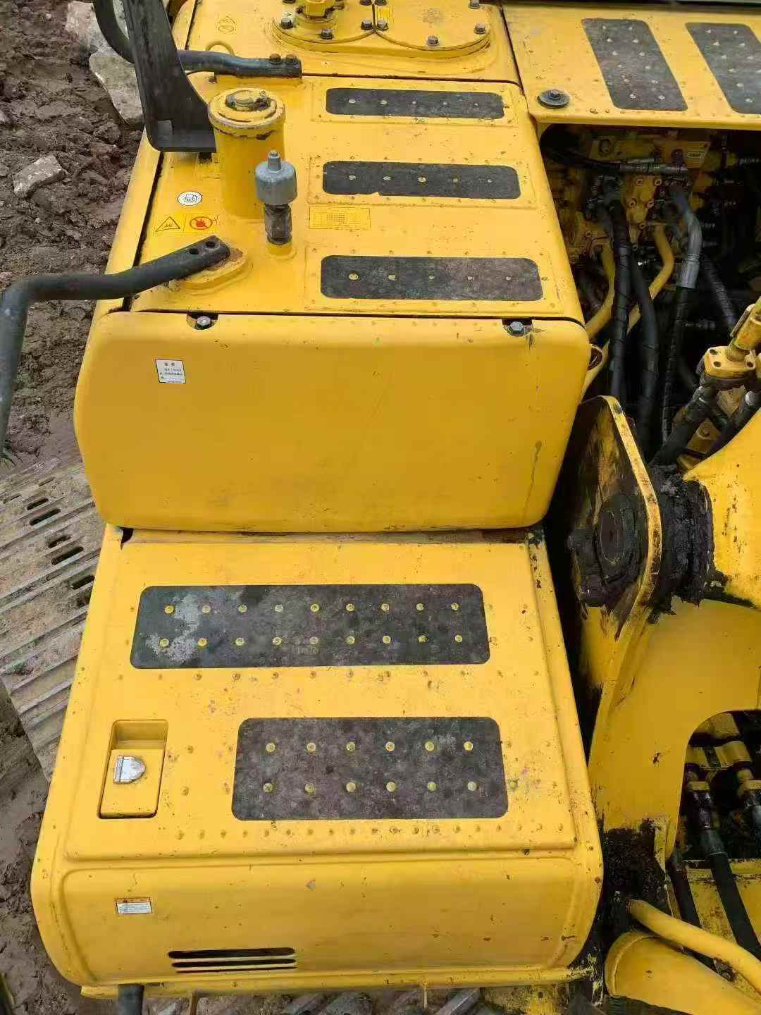 Used Komatsu PC200-8 Excavator 2020 Model / 3