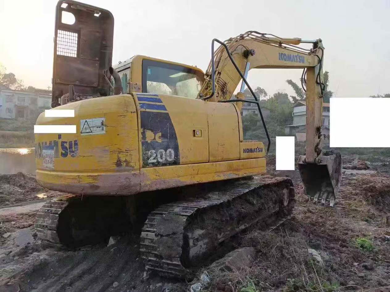 Used Komatsu PC130 Excavator 2017 Model / 3