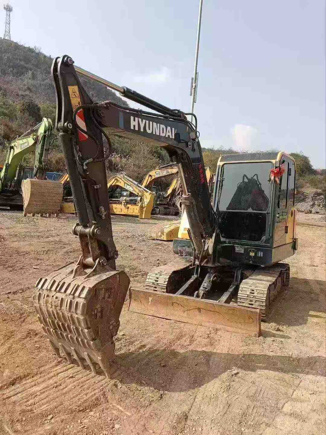 Used Hyundai R 60VS Excavator 2023 Model / 3