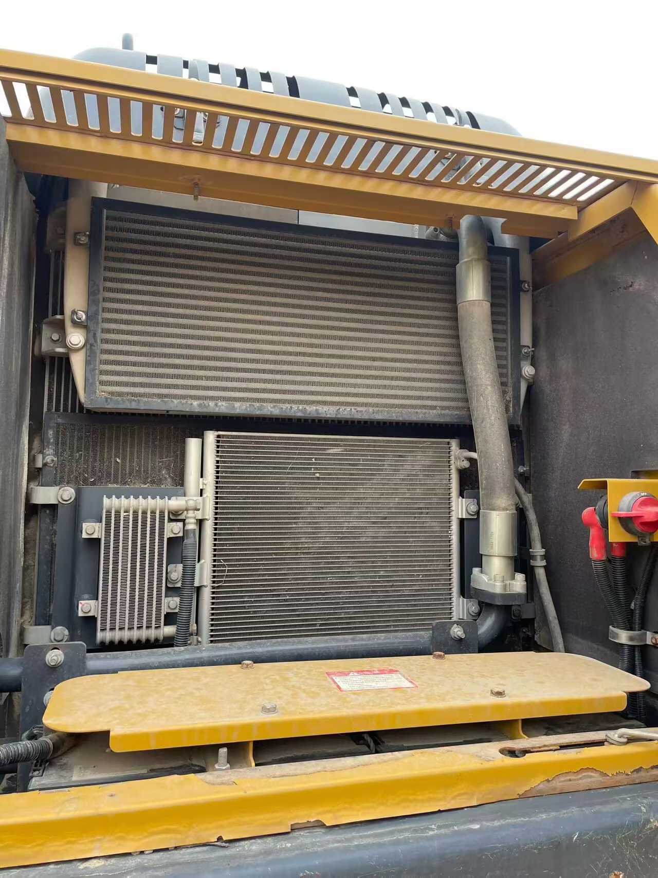 Used XCMG XE305D Excavator 2020 Model / 4