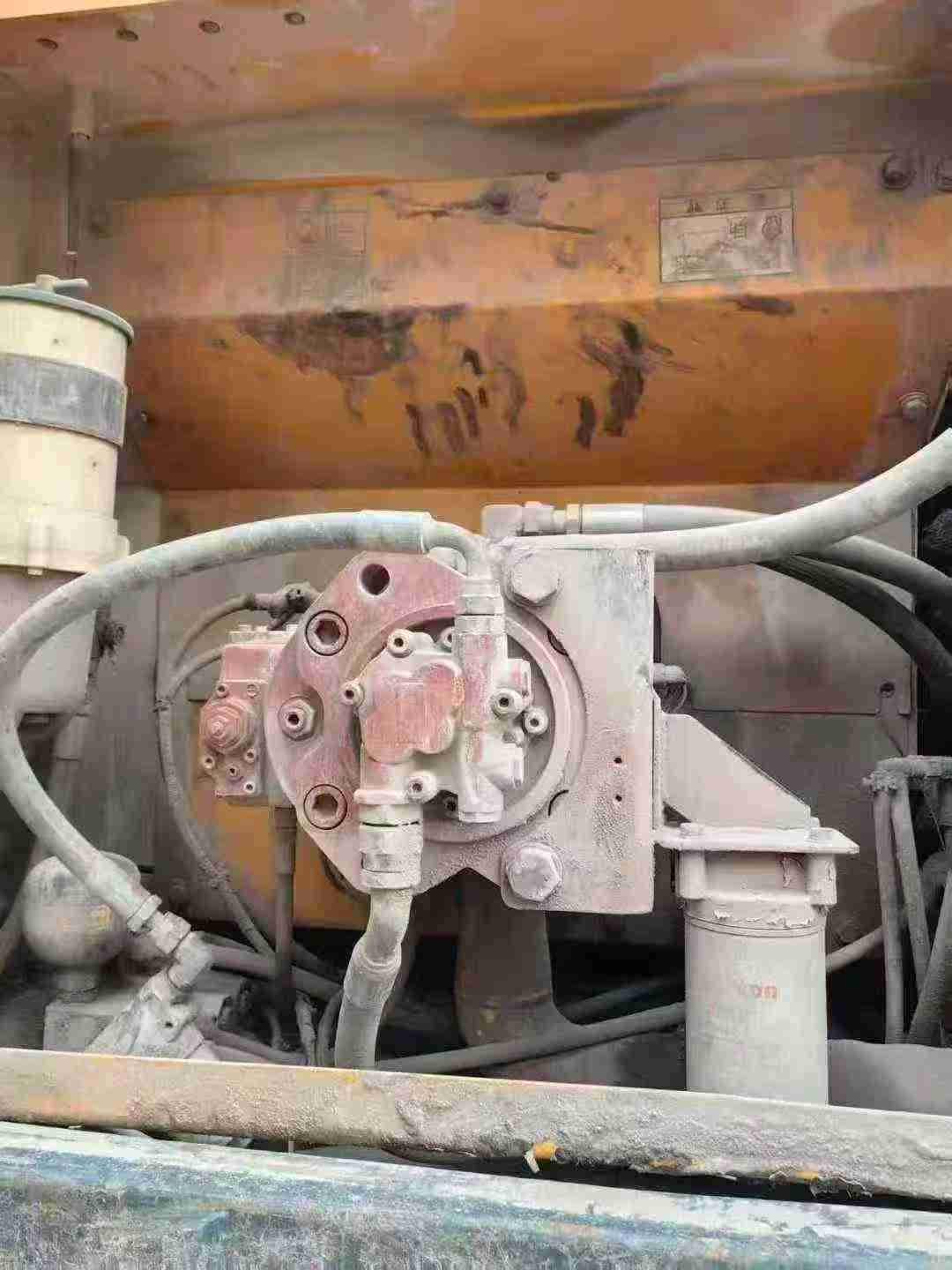 Used Hyundai R215VS Excavator 2017 Model / 3