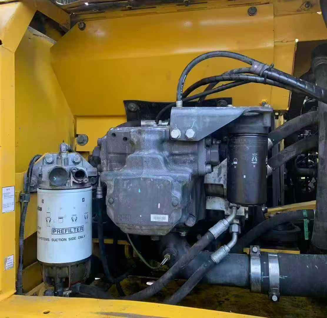 Used Komatsu PC200-8 Excavator 2020 Model / 8