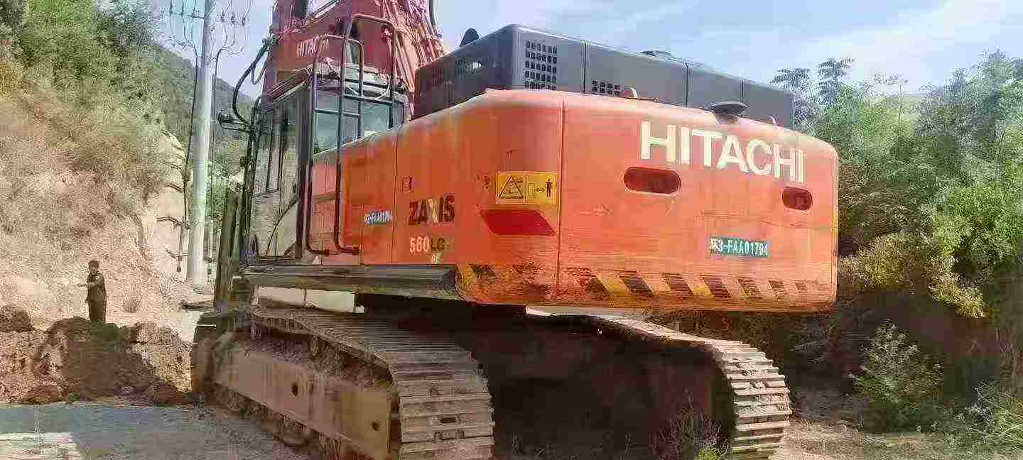 Used Hitachi EX90 Excavator 2020 Model / 3