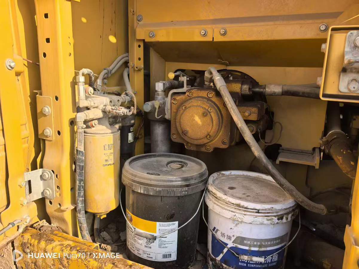 Used Caterpillar 323 Excavator 2018 Model / 3