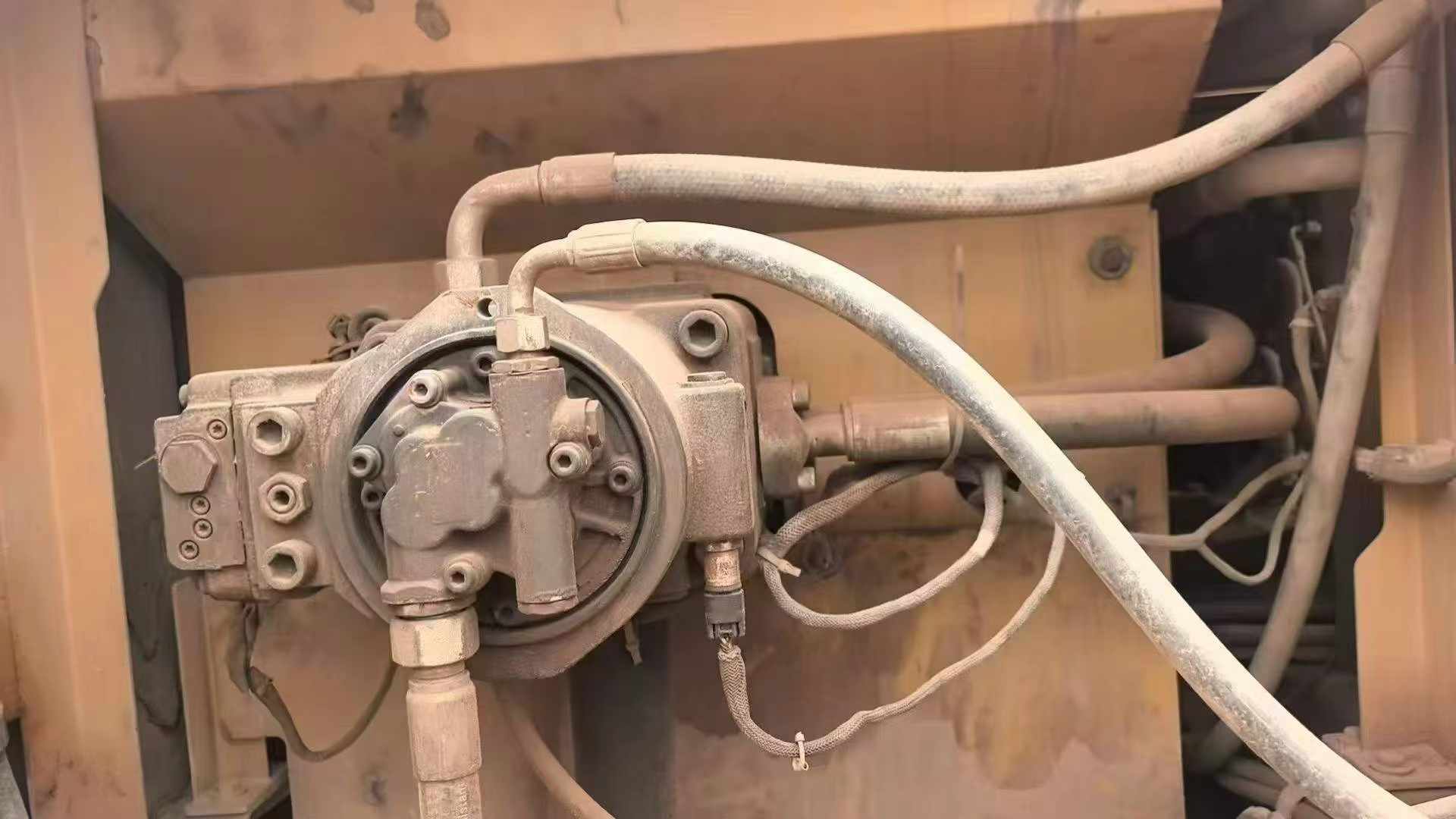 Used Sany SY245H Excavator 2017 Model / 4