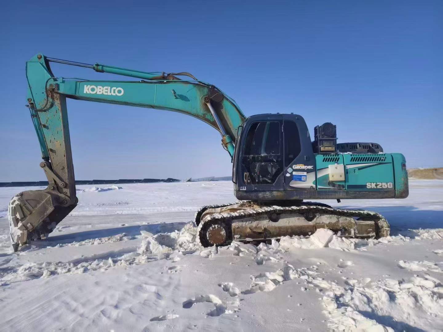 Used Kobelco SK250 Excavator 2011 Model / 8