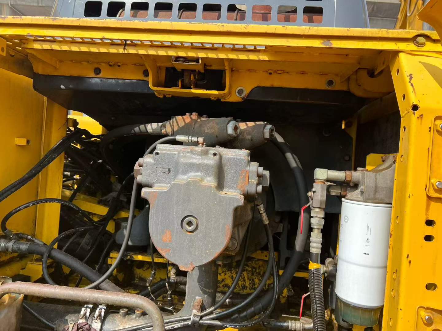 Used Komatsu PC450-7 Excavator 2016 Model / 9