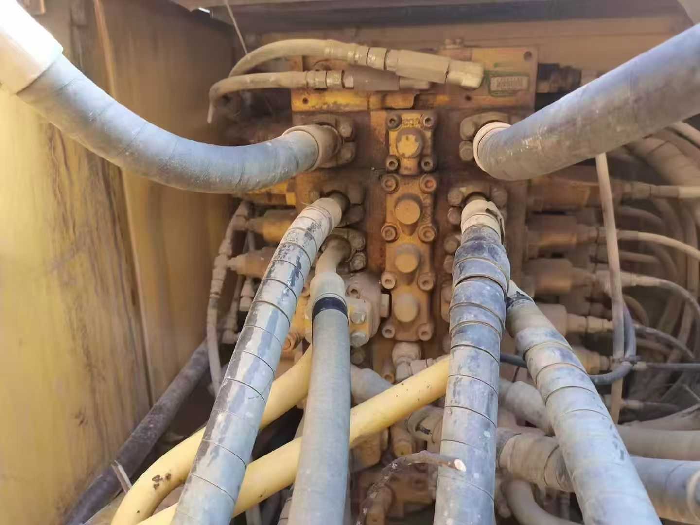 Used Komatsu PC200-8N1 Excavator 2013 Model / 5