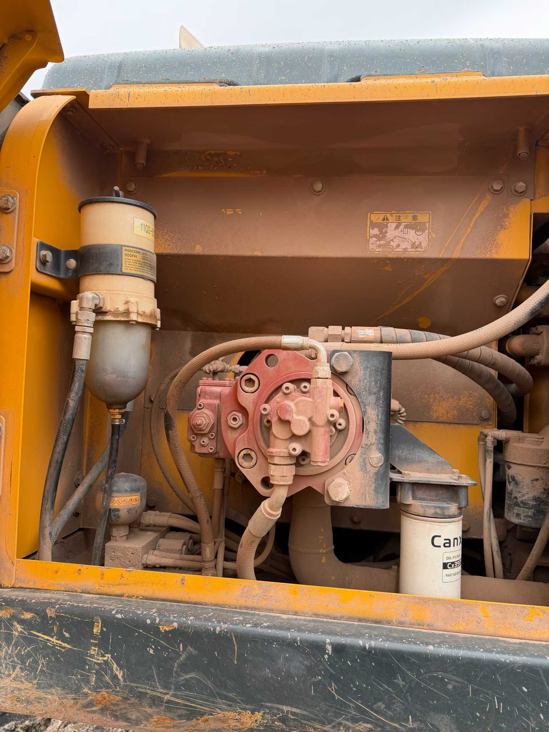 Used Hyundai R215VS Excavator 2016 Model / 5