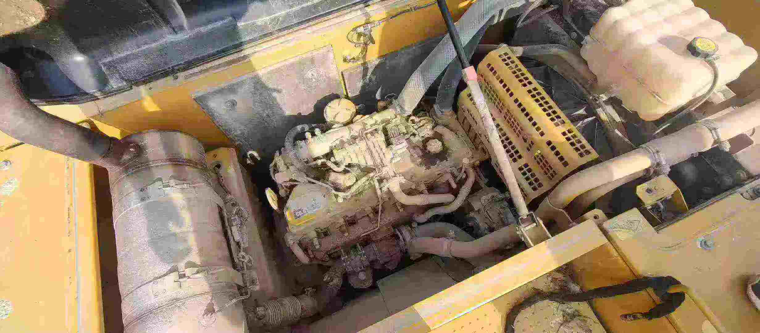 Used Caterpillar 320E Excavator 2016 Model / 3