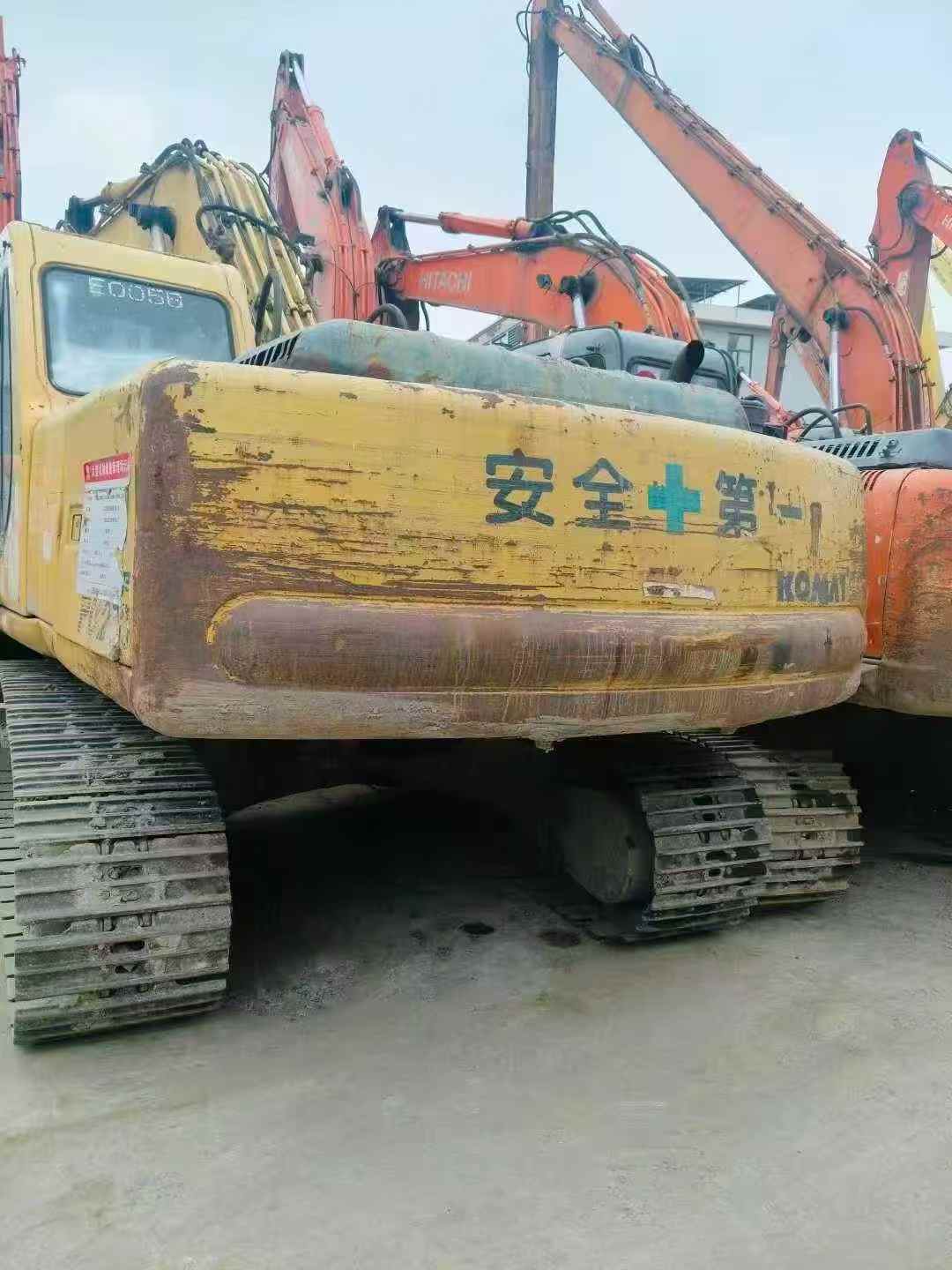 Used Komatsu PC200-6E Excavator 2016 Model / 2