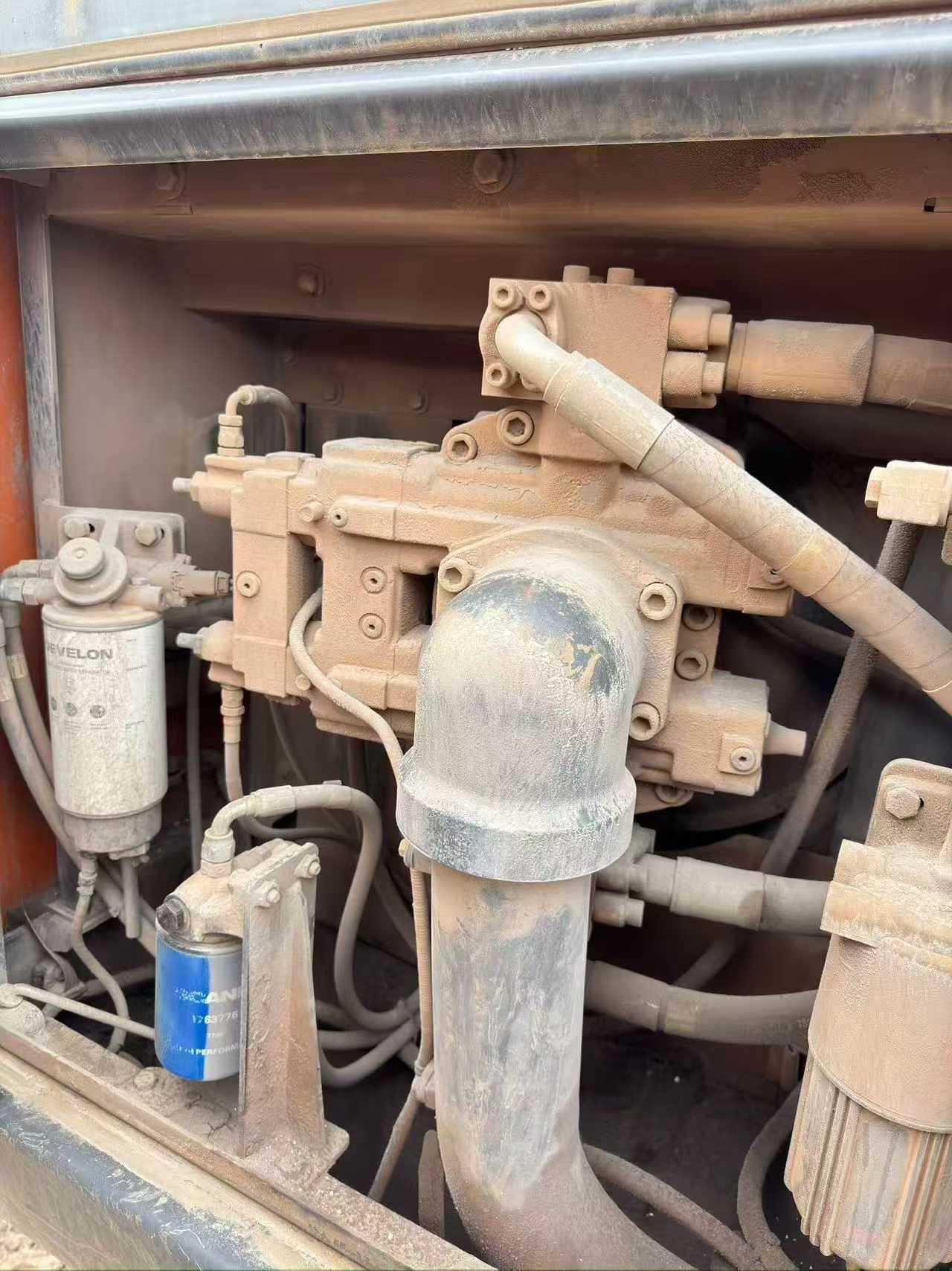 Used Doosan DX520LC Excavator 2020 Model / 4