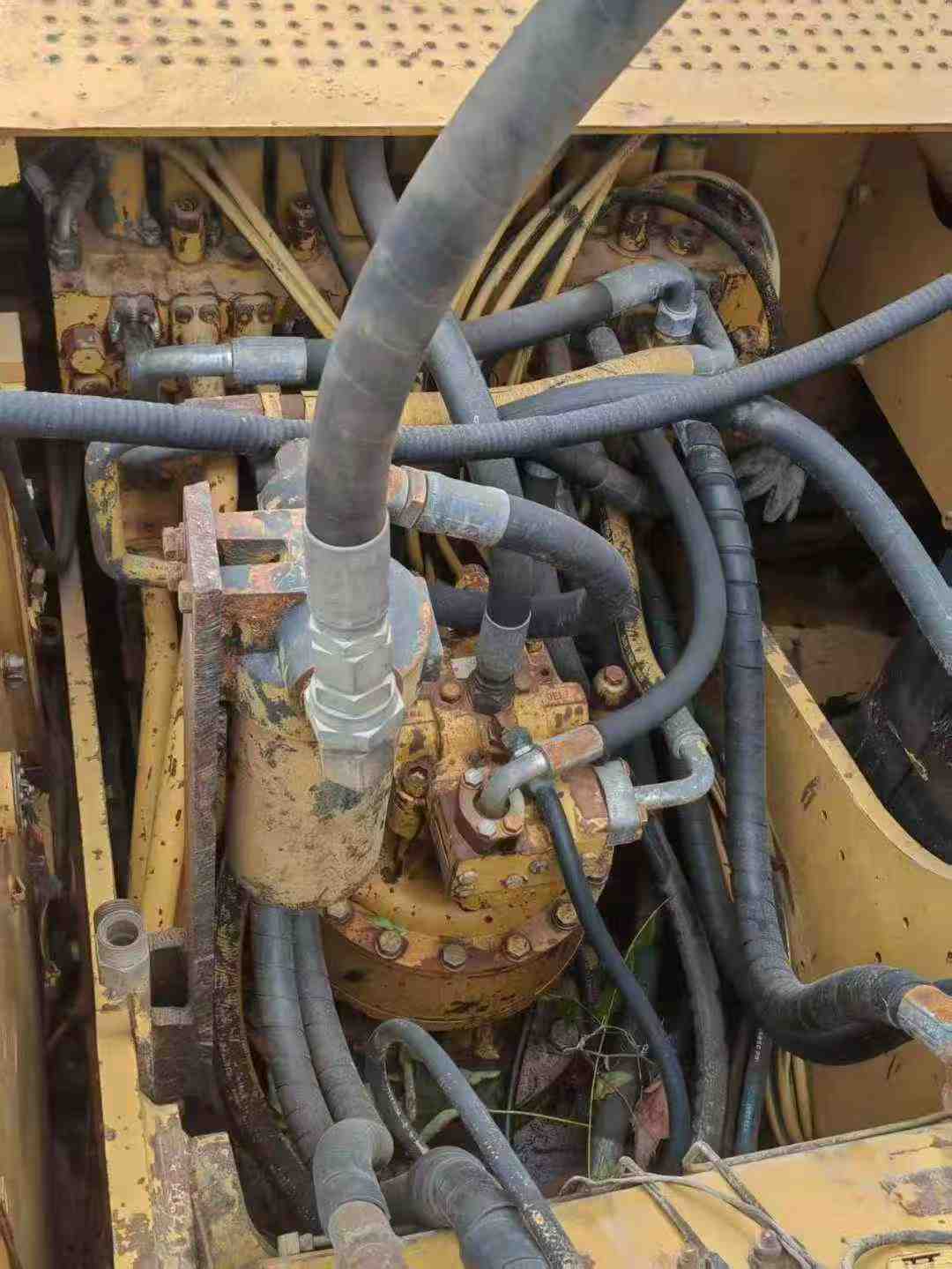 Used Caterpillar 980L Excavator 2016 Model / 4