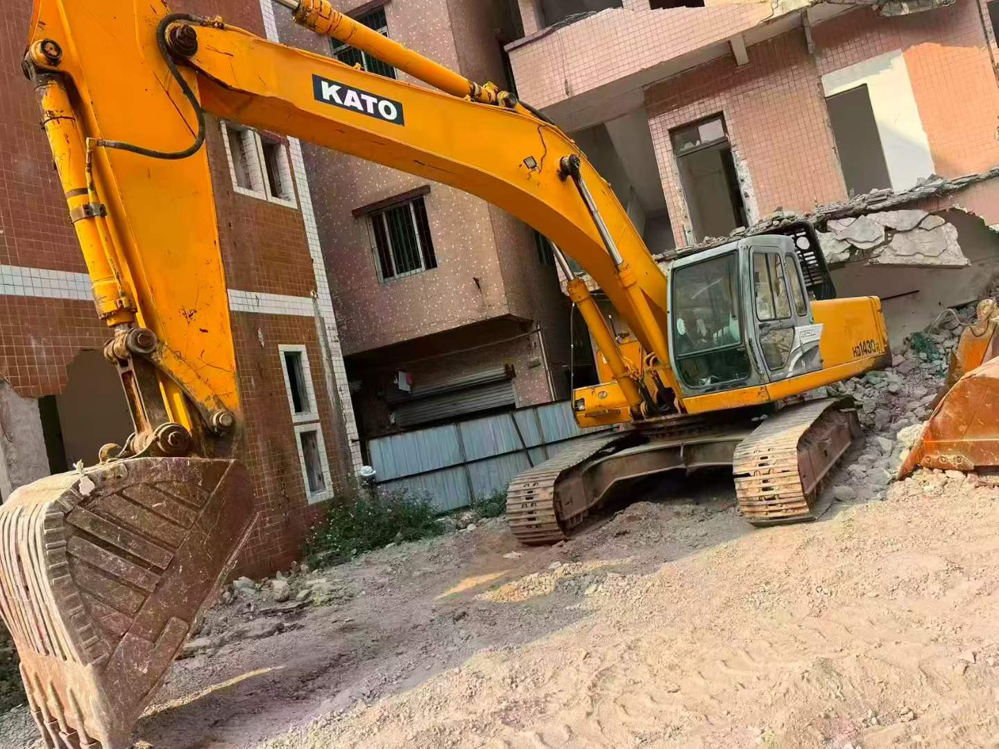 Used Kato HD1430 Excavator 2016 Model / 4