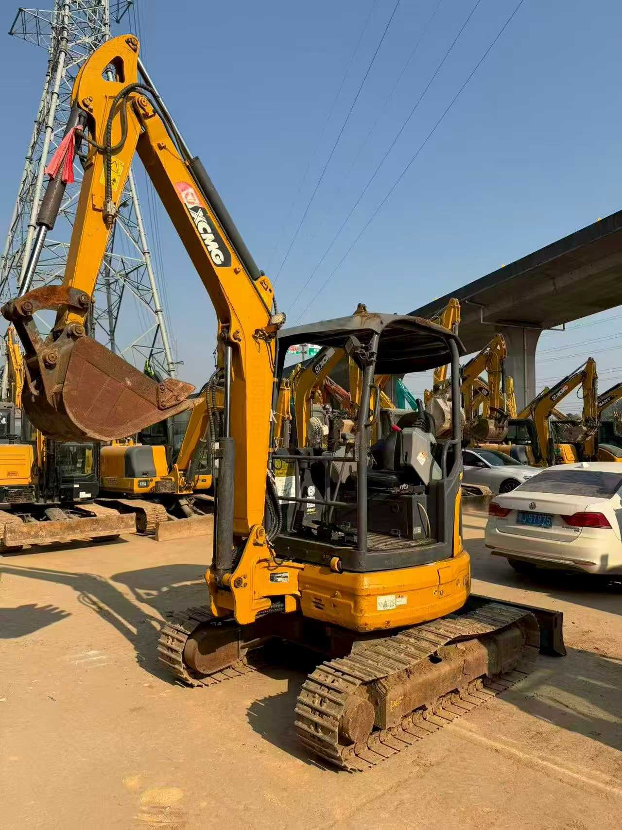 Buy XCMG XE35U Used Excavator