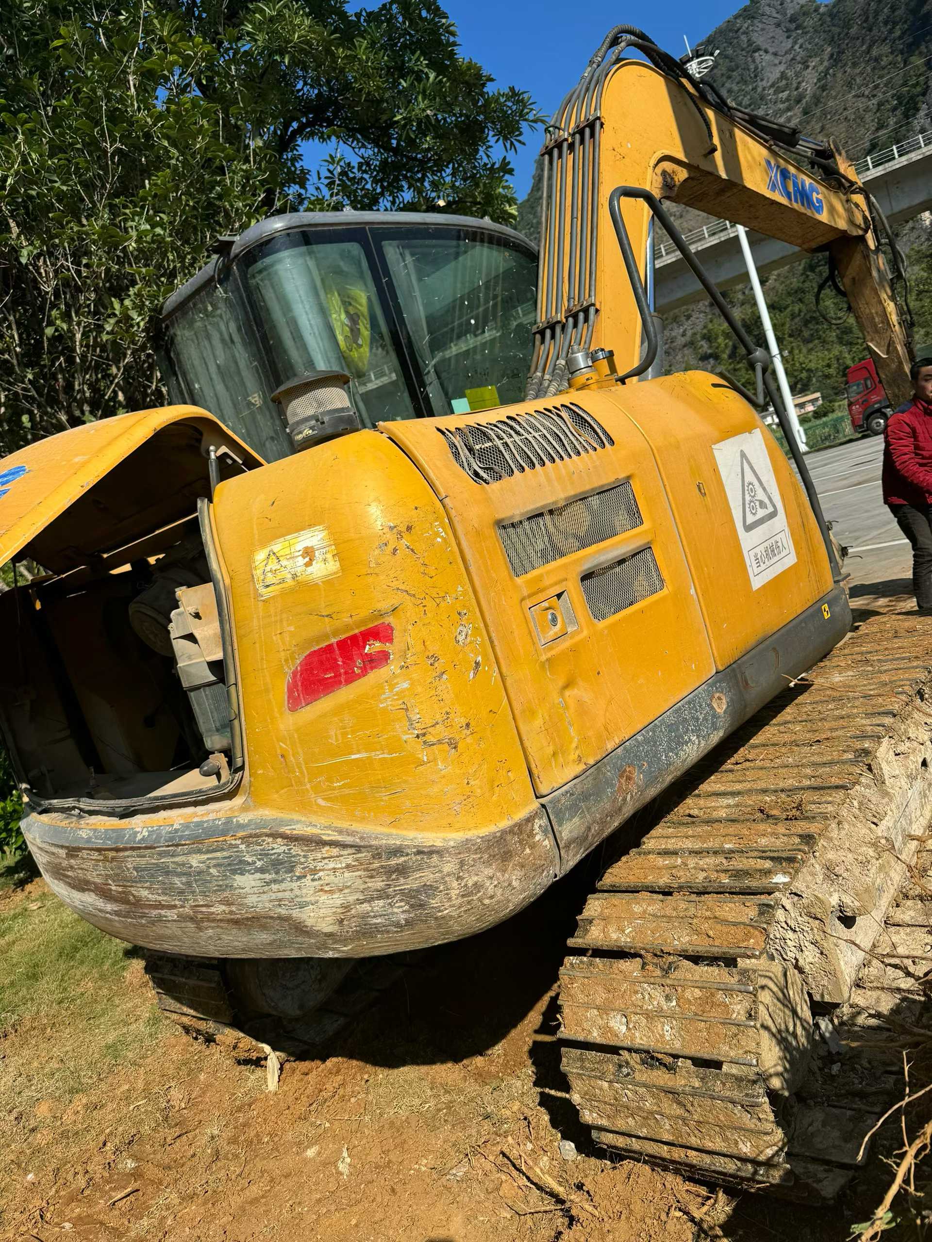 Used XCMG XE75WD Excavator 2017 Model / 7