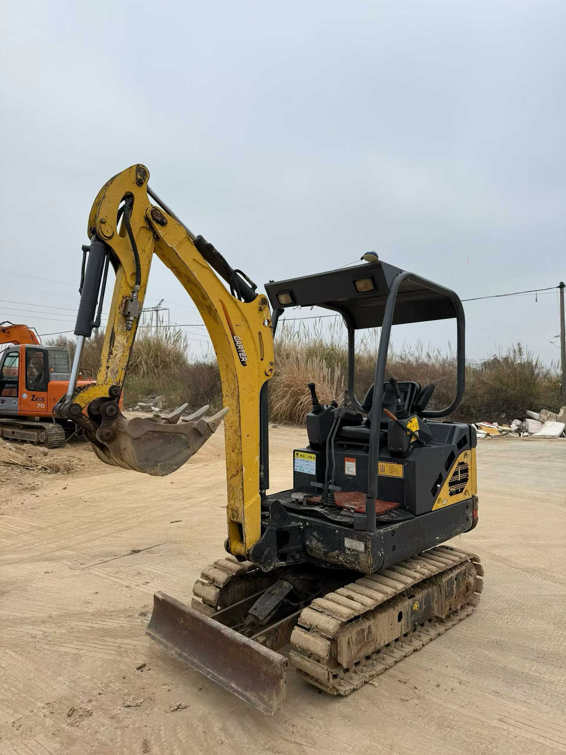 Used Caterpillar CT18 Excavator 2016 Model / 6