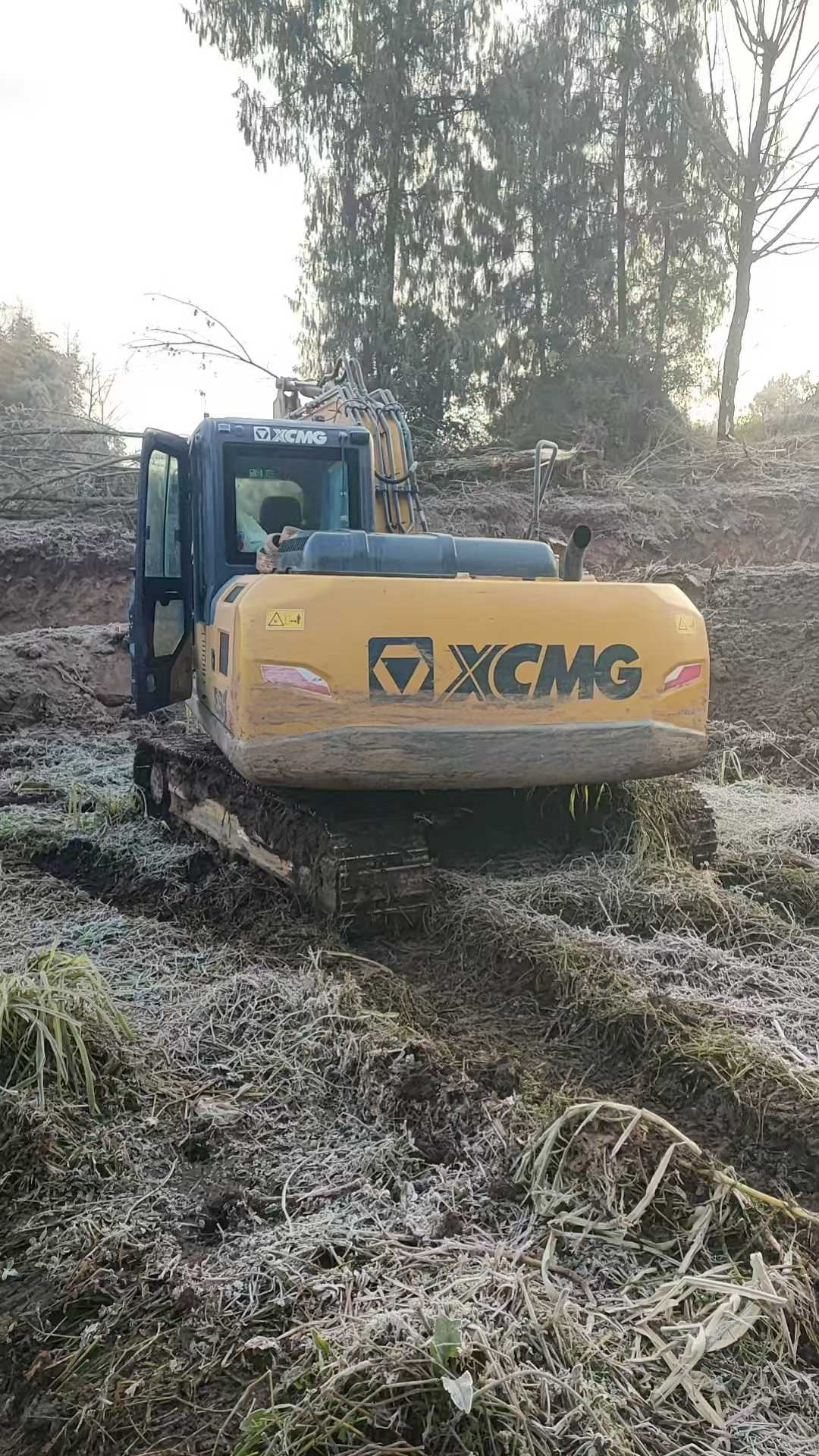 Used XCMG XE210 Excavator 2022 Model / 9