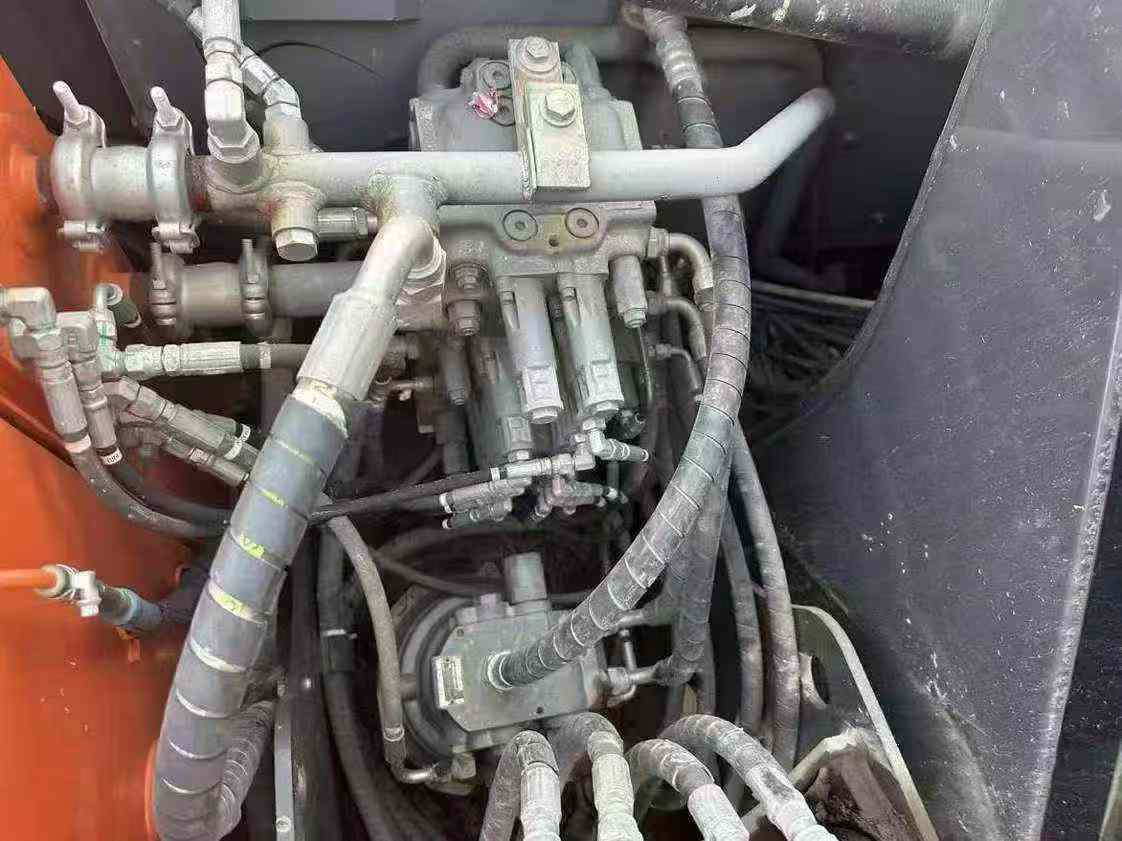 Used Hitachi ZX70 Excavator 2023 Model / 3