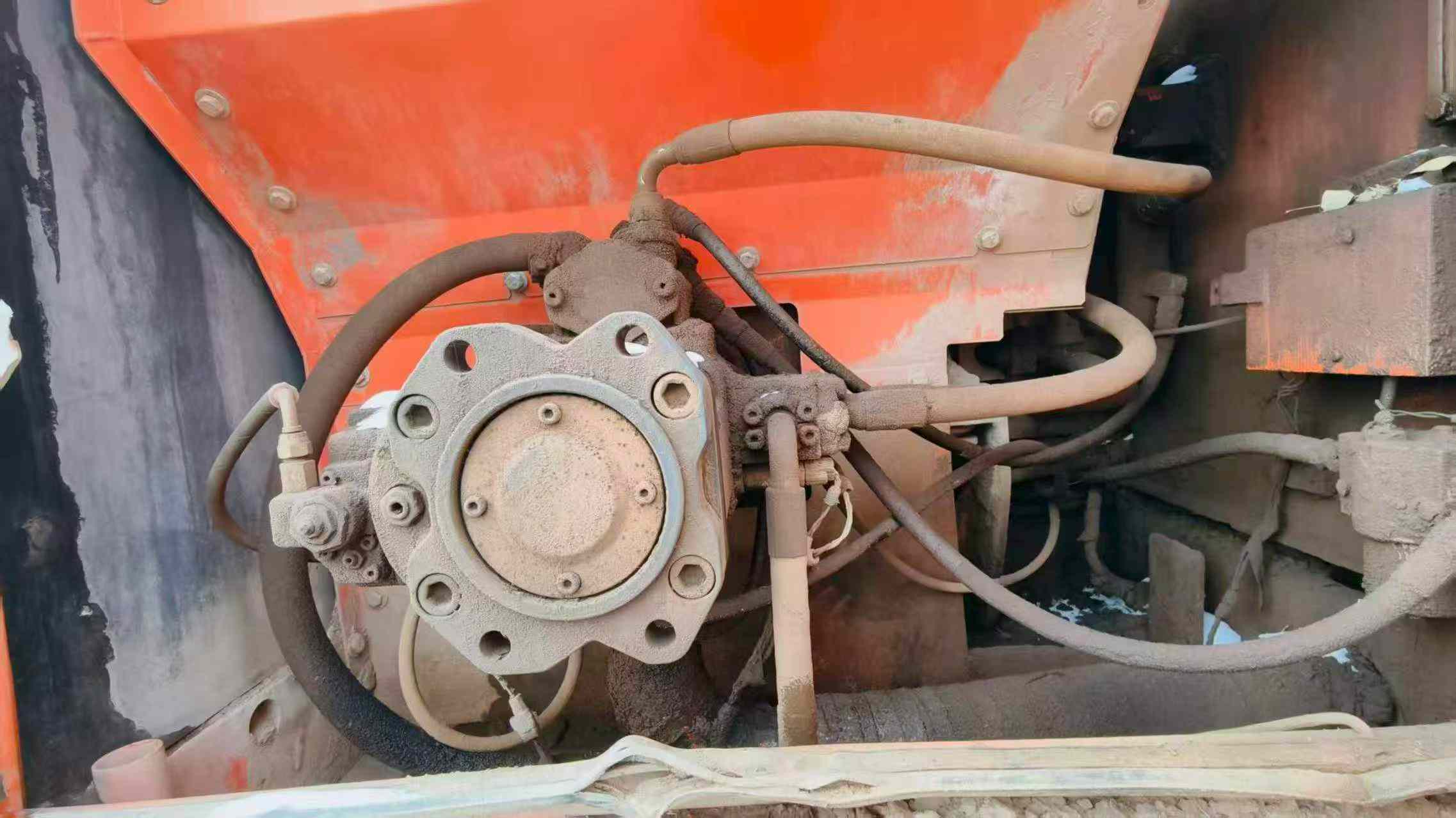 Used Doosan S225 Excavator 2011 Model / 7