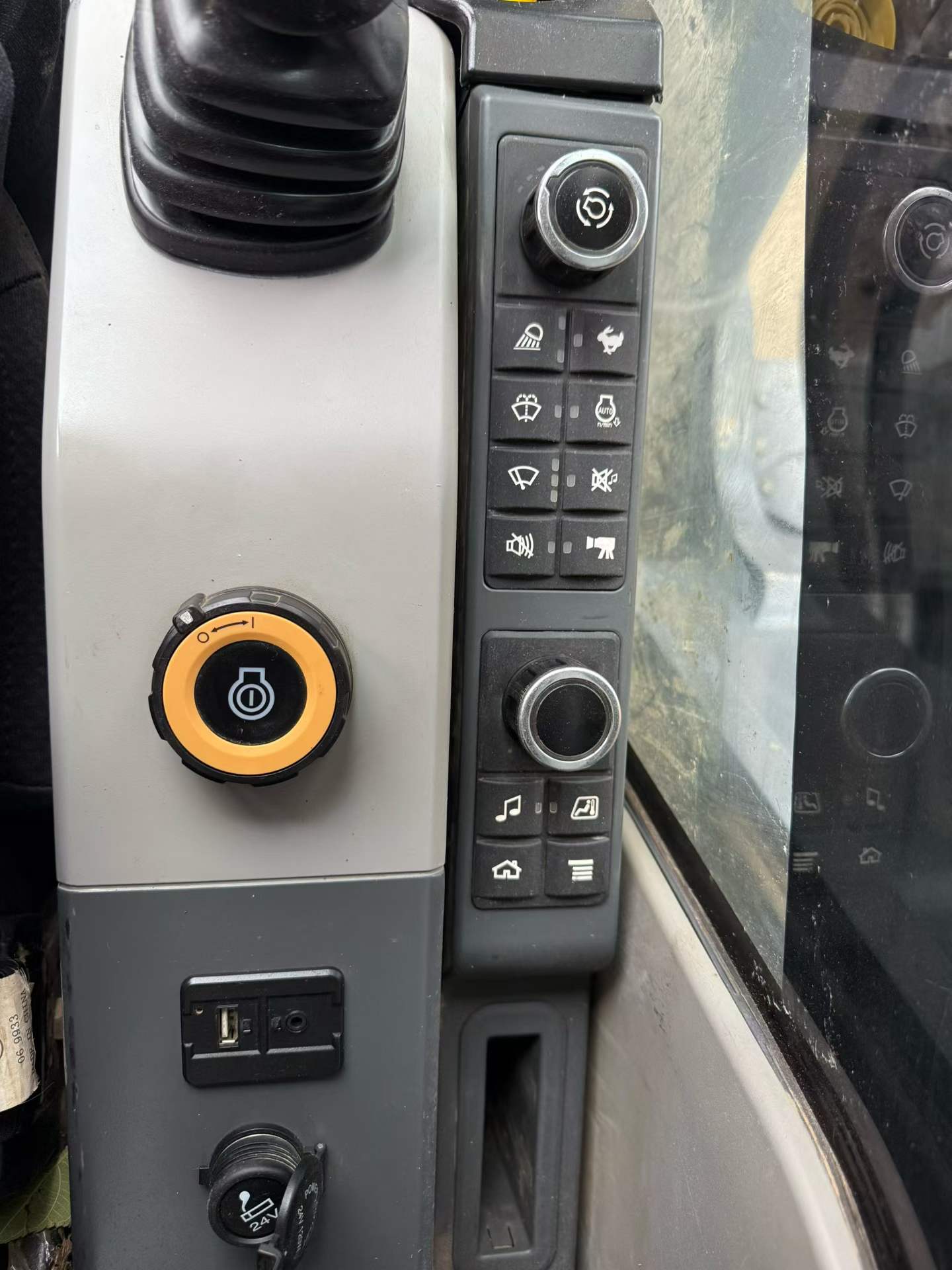 Used XCMG XE80 Excavator 2023 Model / 9