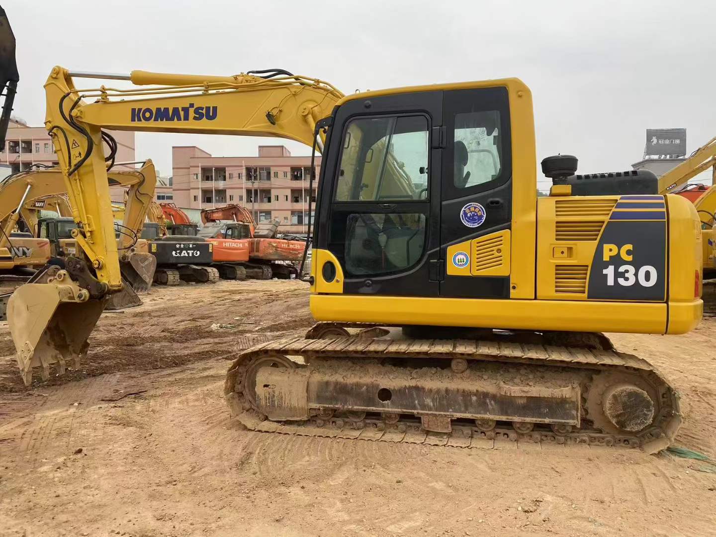 Used Komatsu PC130-8 Excavator 2016 Model / 4