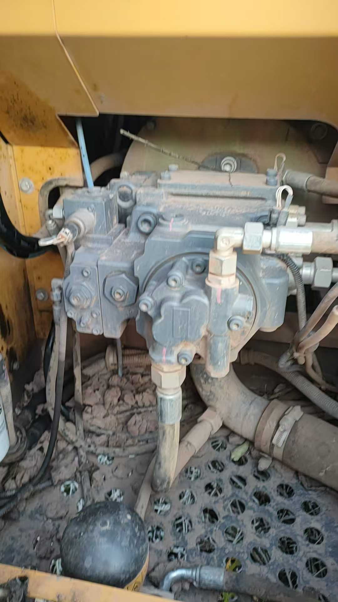 Used XCMG XE210 Excavator 2022 Model / 5