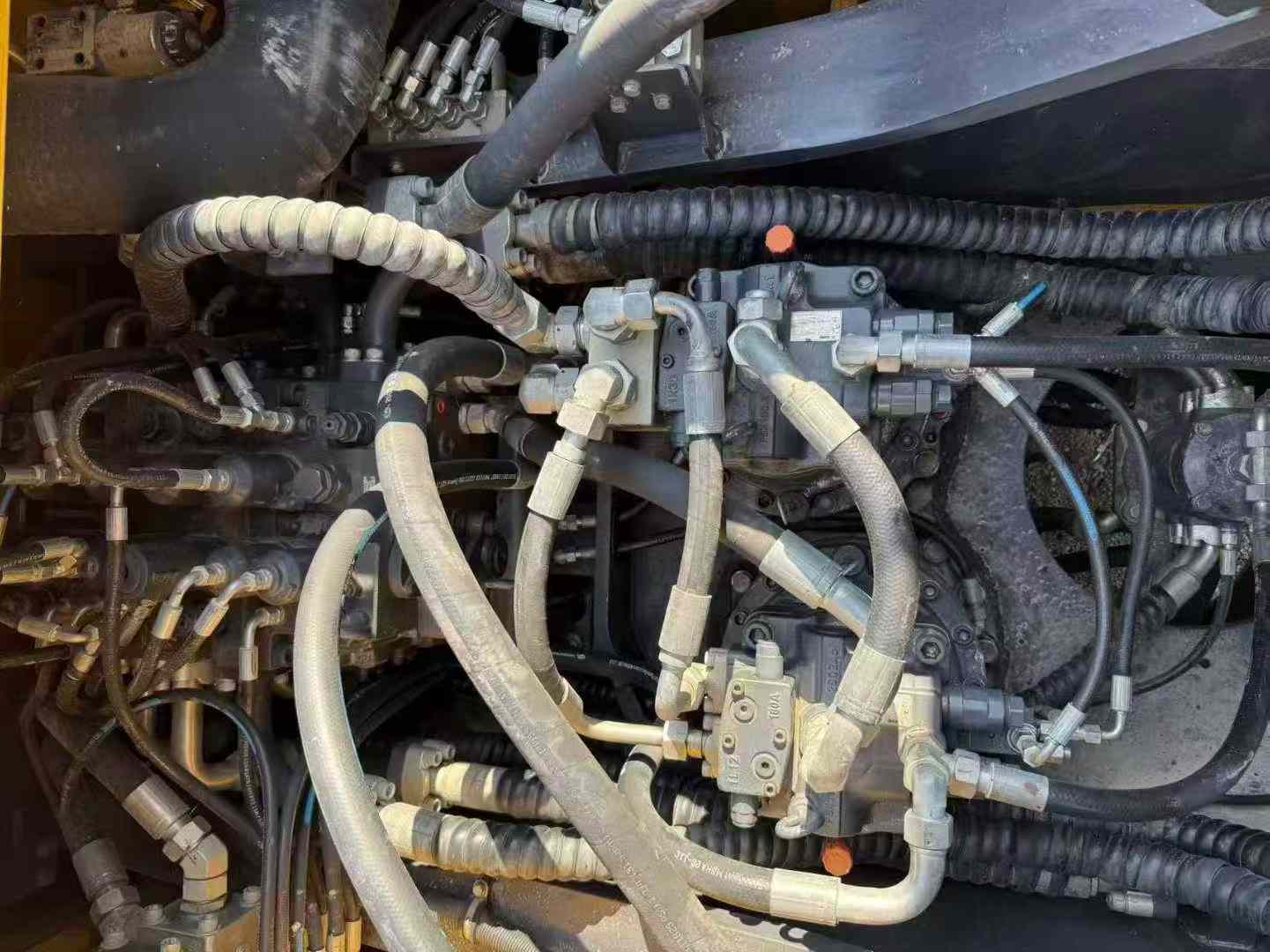 Buy XCMG XE600DK MAX Used Excavator / 5 Used XCMG XE600DK MAX Excavator 2022 Model / 5