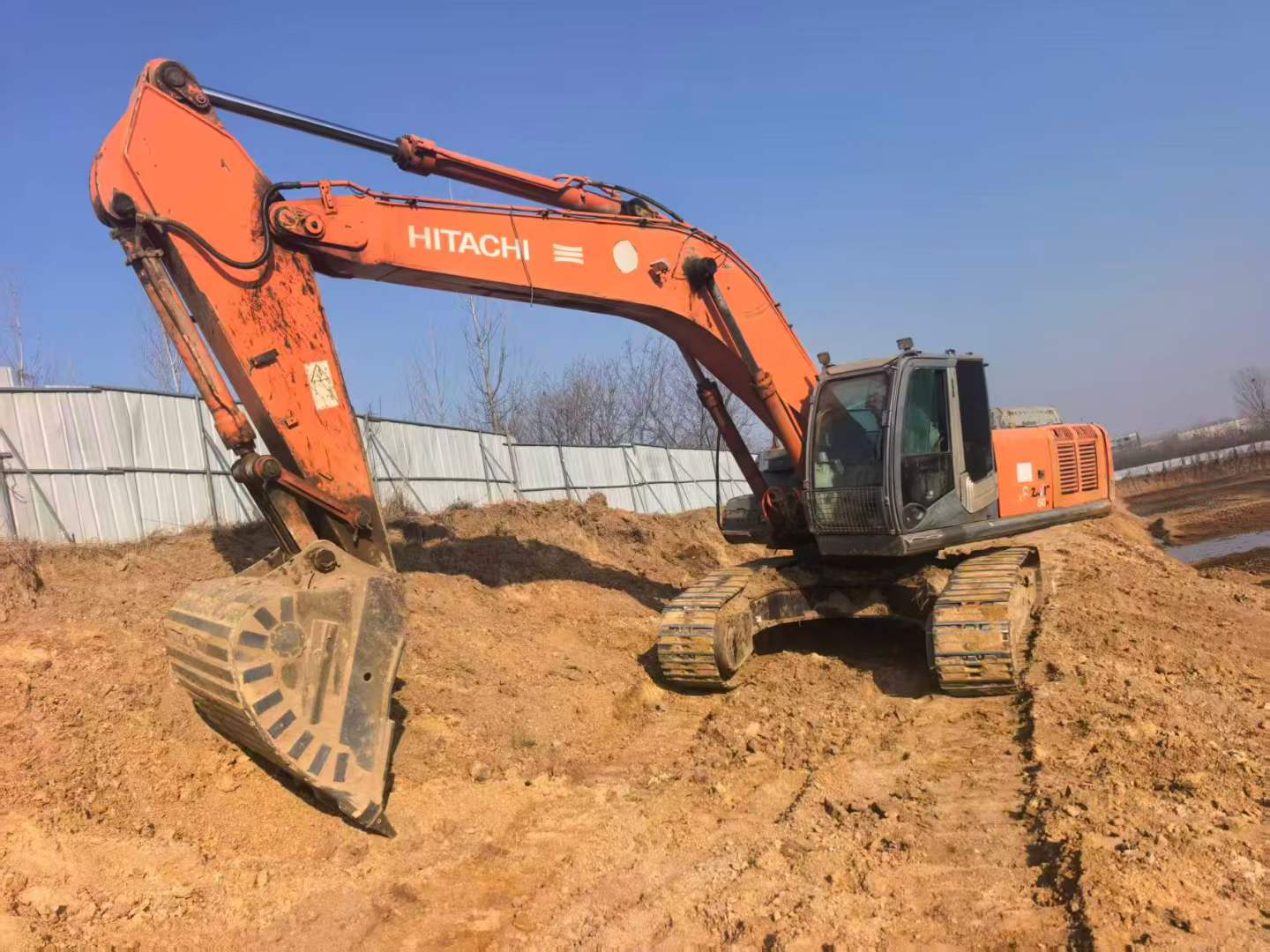 Buy Hitachi ZX60 Used Excavator