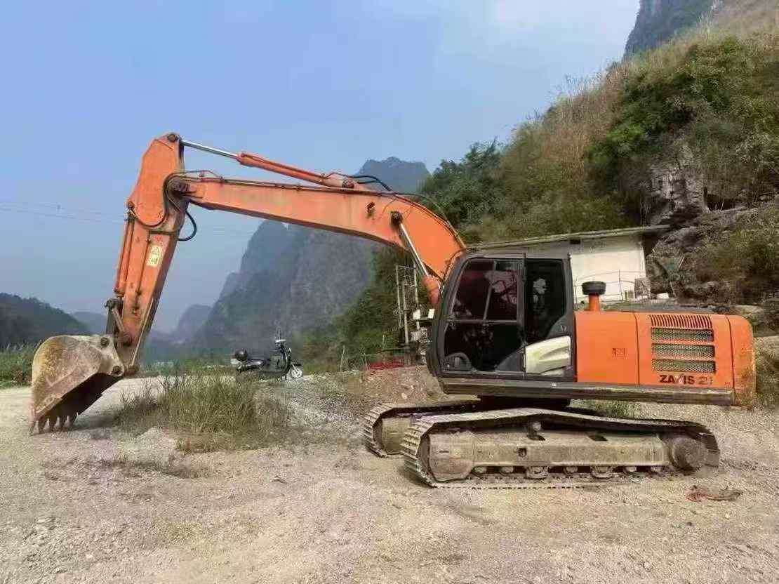 Buy Hitachi EX210-5 Used Excavator