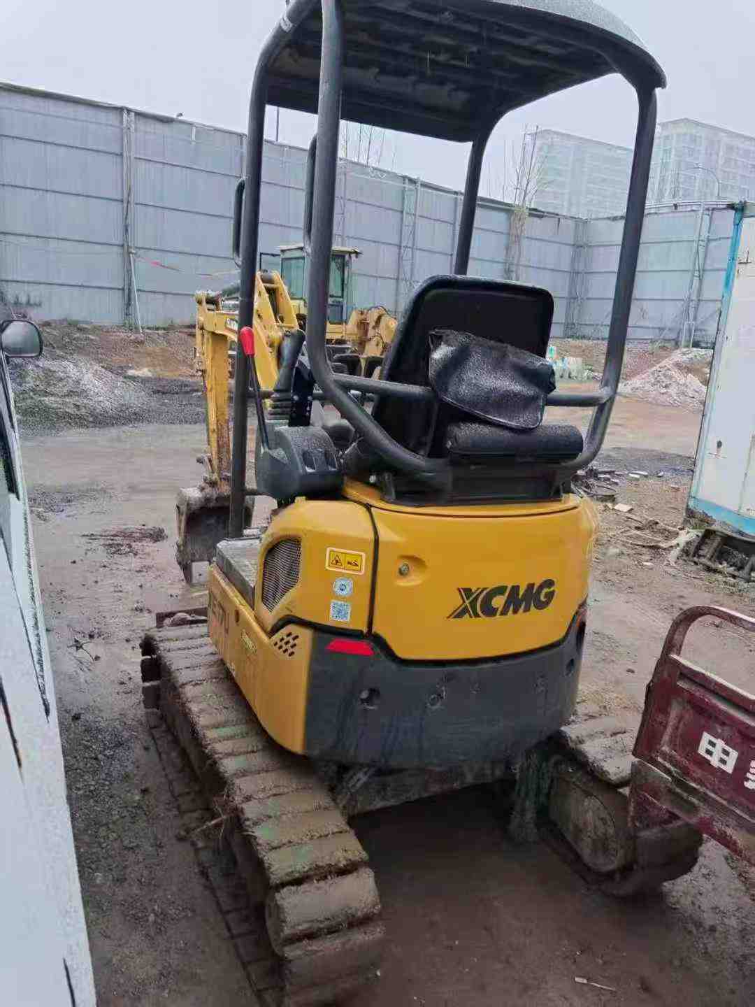 Used XCMG XE17U Excavator 2025 Model / 3