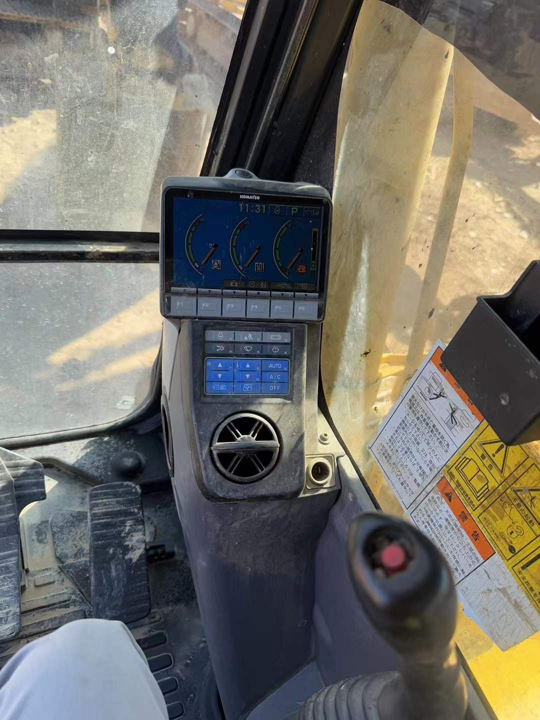 Used Komatsu PC120-8 Excavator 2016 Model / 8