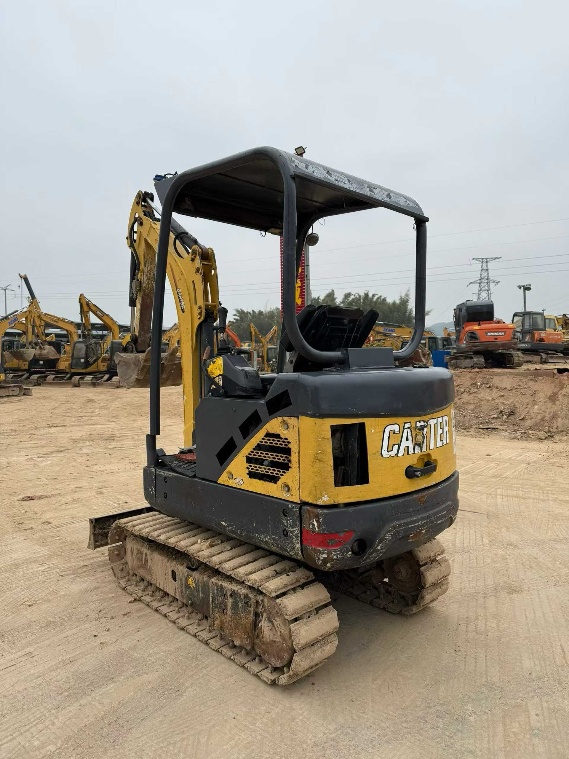 Used Caterpillar CT18 Excavator 2016 Model / 2